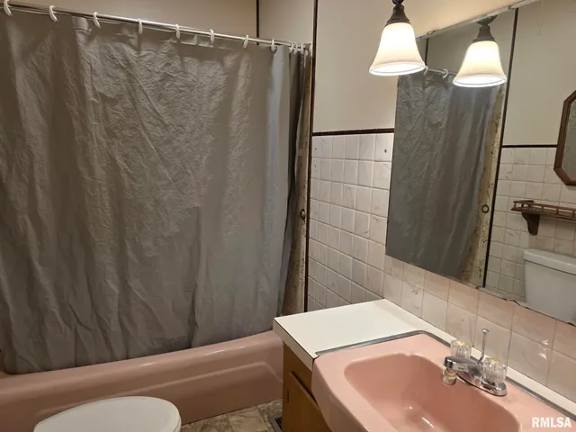 $119,900 | 1228 South 12th Street, Quincy, IL 62301