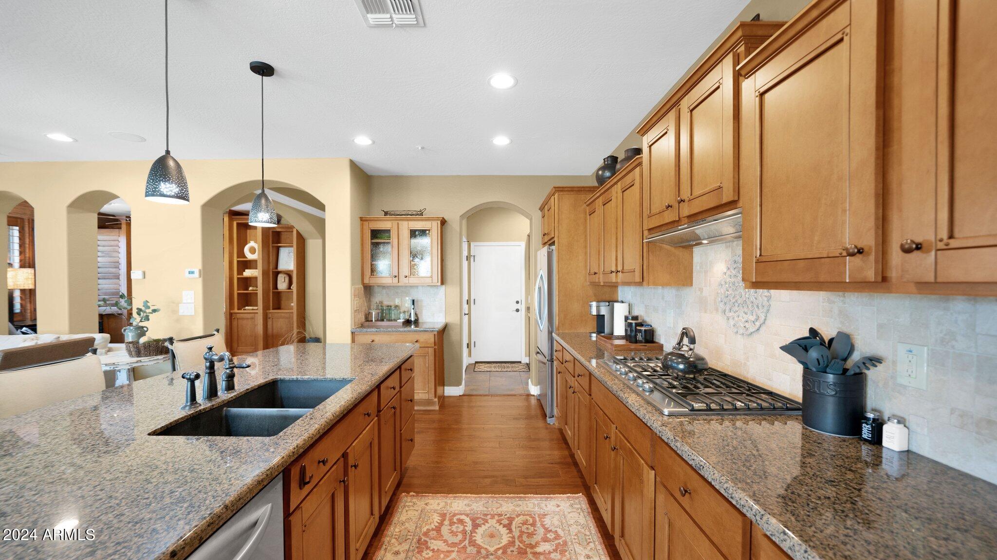 12923 West Roy Rogers Road Peoria, AZ 85383 - Photo 12 of 30 17-web-or-mls-DSC09009