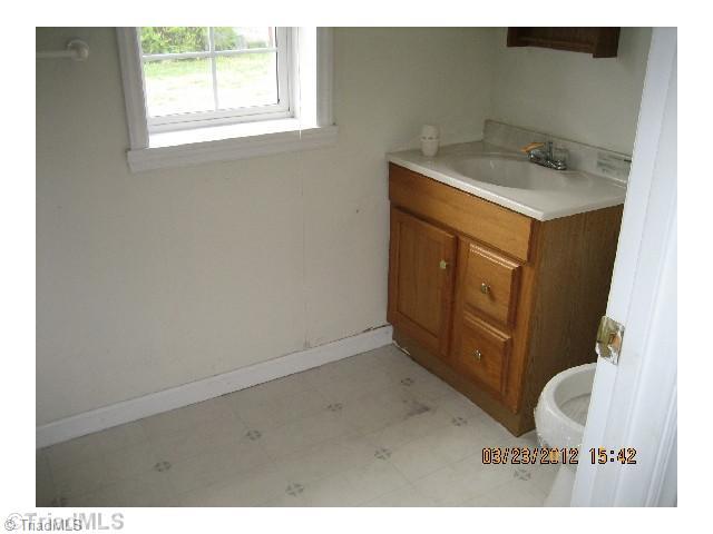 505 West Dalton Road King, NC 27021 - Photo 7 of 7 Master Bath/Spa.