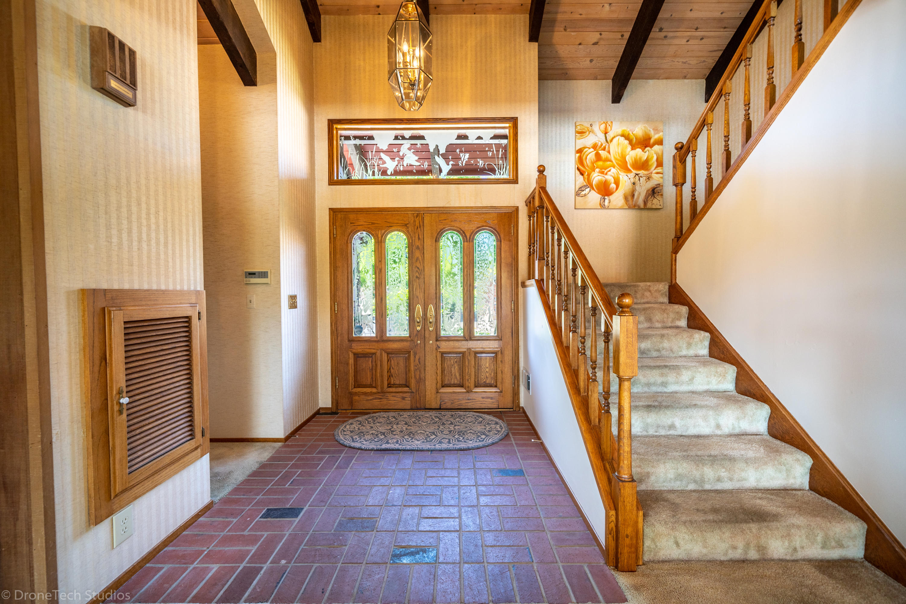 6251 Riverside Drive Redding, CA 96001 - Photo 15 of 61 FRONT DOOR ENTRANCE