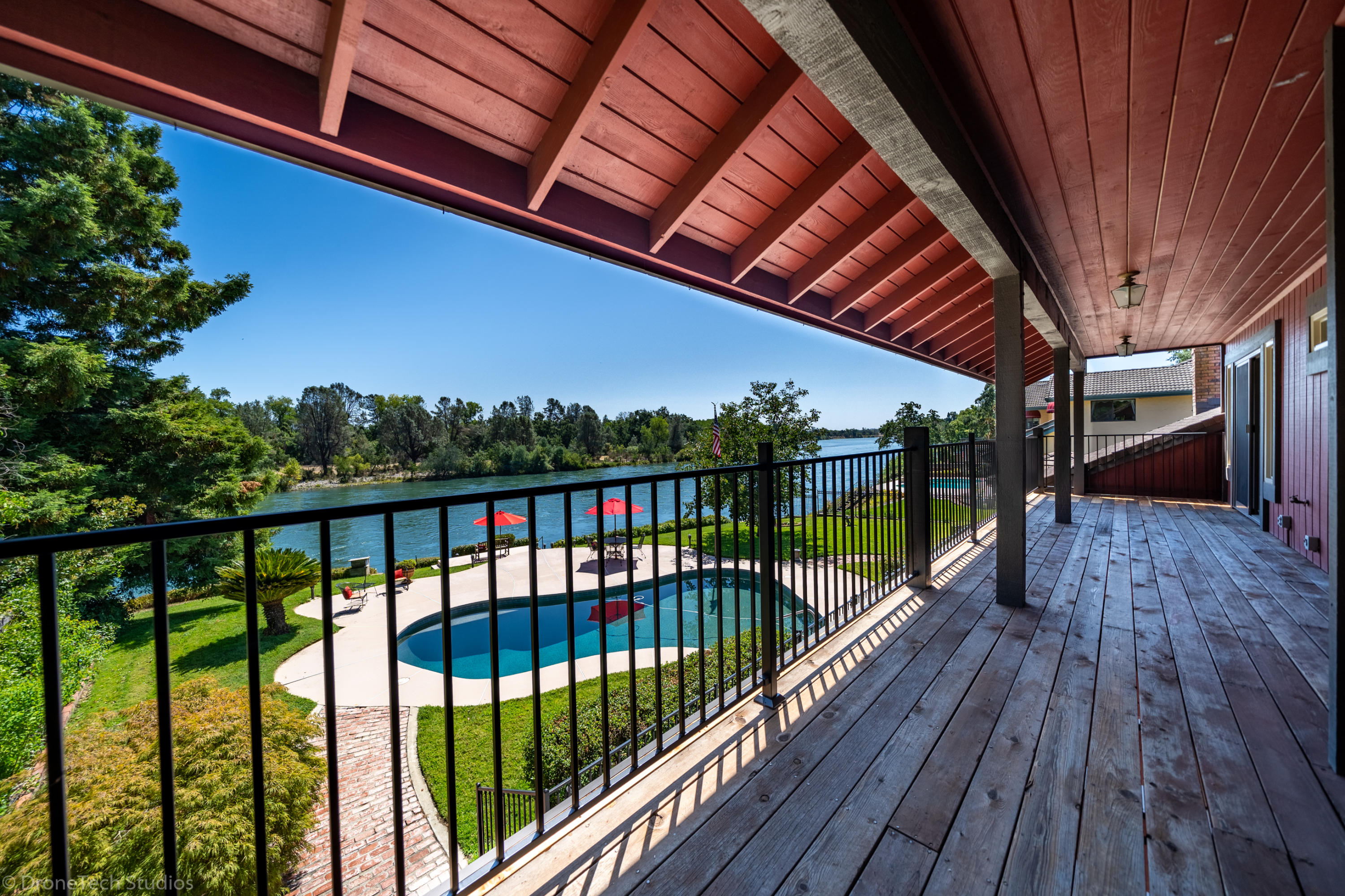 6251 Riverside Drive Redding, CA 96001 - Photo 40 of 61 FULL LENGTH COVERED BALCONYBALCONY