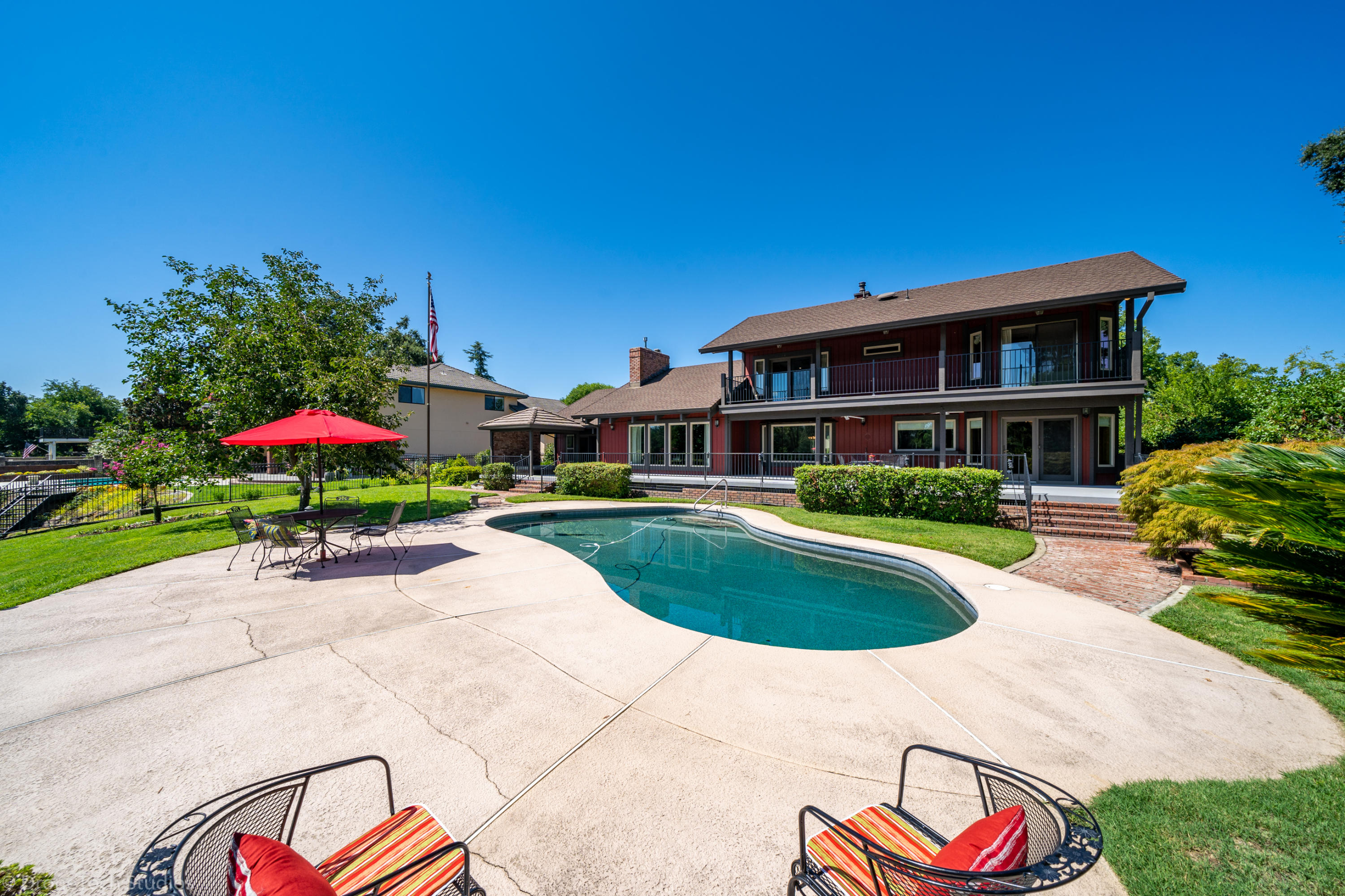 6251 Riverside Drive Redding, CA 96001 - Photo 5 of 61 POOL VIEW TO HOME