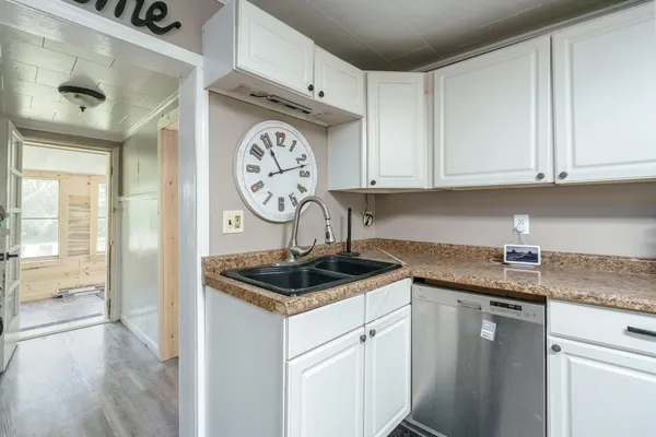 $299,900 | 5955 102nd Avenue, Grand Junction, MI 49056