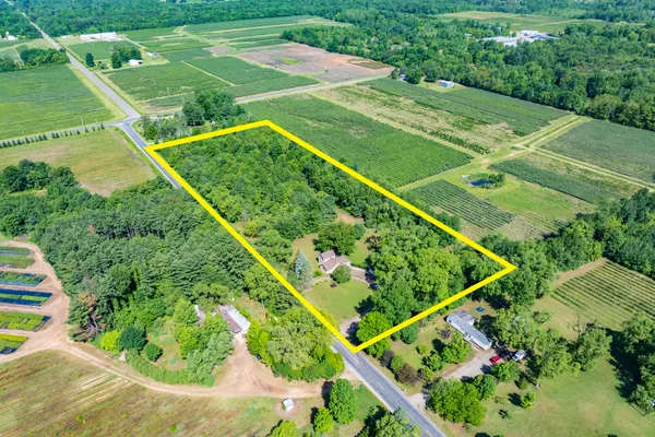 $299,900 | 5955 102nd Avenue, Grand Junction, MI 49056