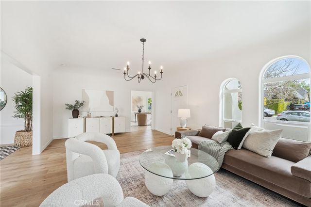 $1,550,000 | 729 South Highland Avenue, Los Angeles, CA 90036