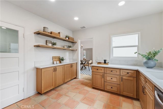 $1,550,000 | 729 South Highland Avenue, Los Angeles, CA 90036