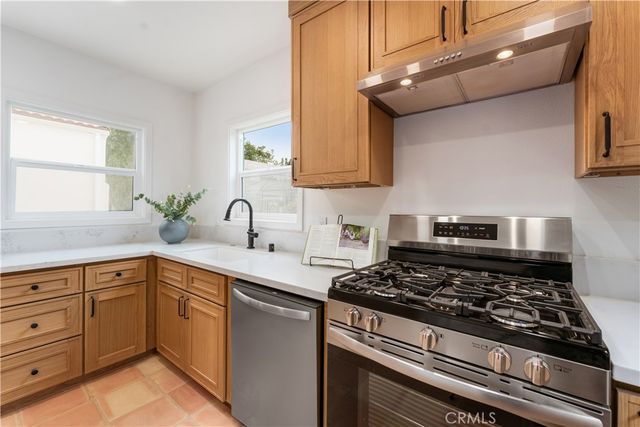 $1,550,000 | 729 South Highland Avenue, Los Angeles, CA 90036