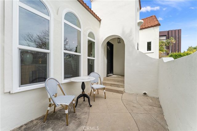 $1,550,000 | 729 South Highland Avenue, Los Angeles, CA 90036