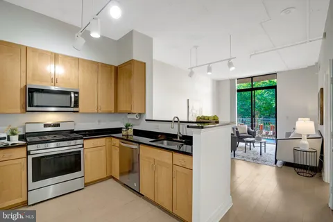 $499,990 | 1201 North Garfield Street, Unit 202, Arlington, VA 22201