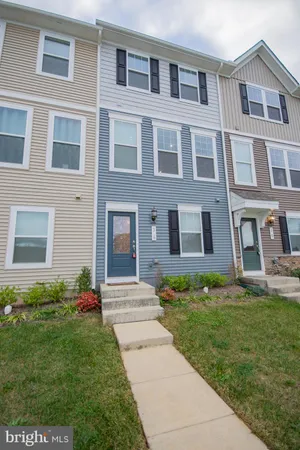 $1,900 | 34 Coolidge Avenue, Ranson, WV 25438
