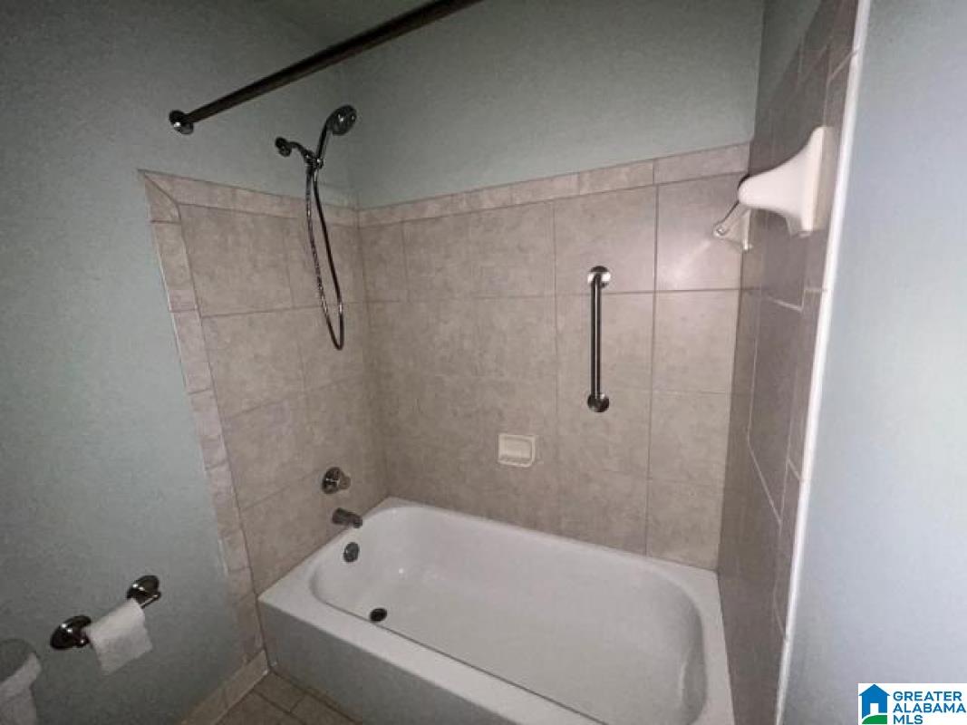 604 Gables Drive, Unit R2 Birmingham, AL 35244 - Photo 21 of 24