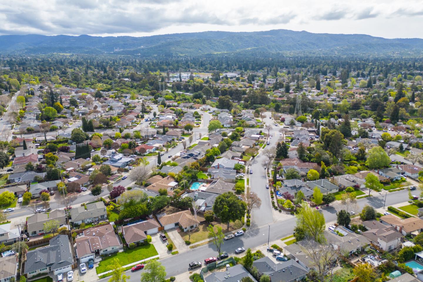 1222 Morningside Drive Sunnyvale, CA 94087 - Photo 32 of 34 an aerial view of residential houses with outdoor space