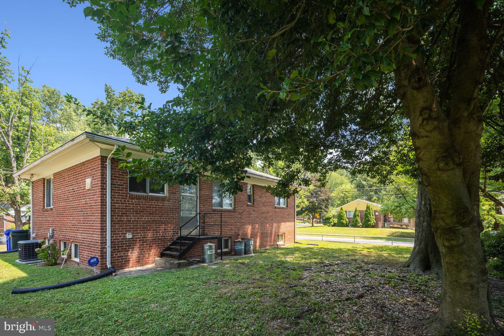 11500 Mapleview Drive Silver Spring, MD 20902 - Photo 6 of 25