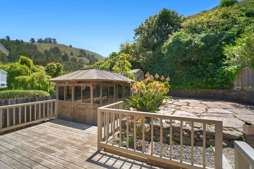 235 Modoc Place Pacifica, CA 94044 - Photo 13 of 38