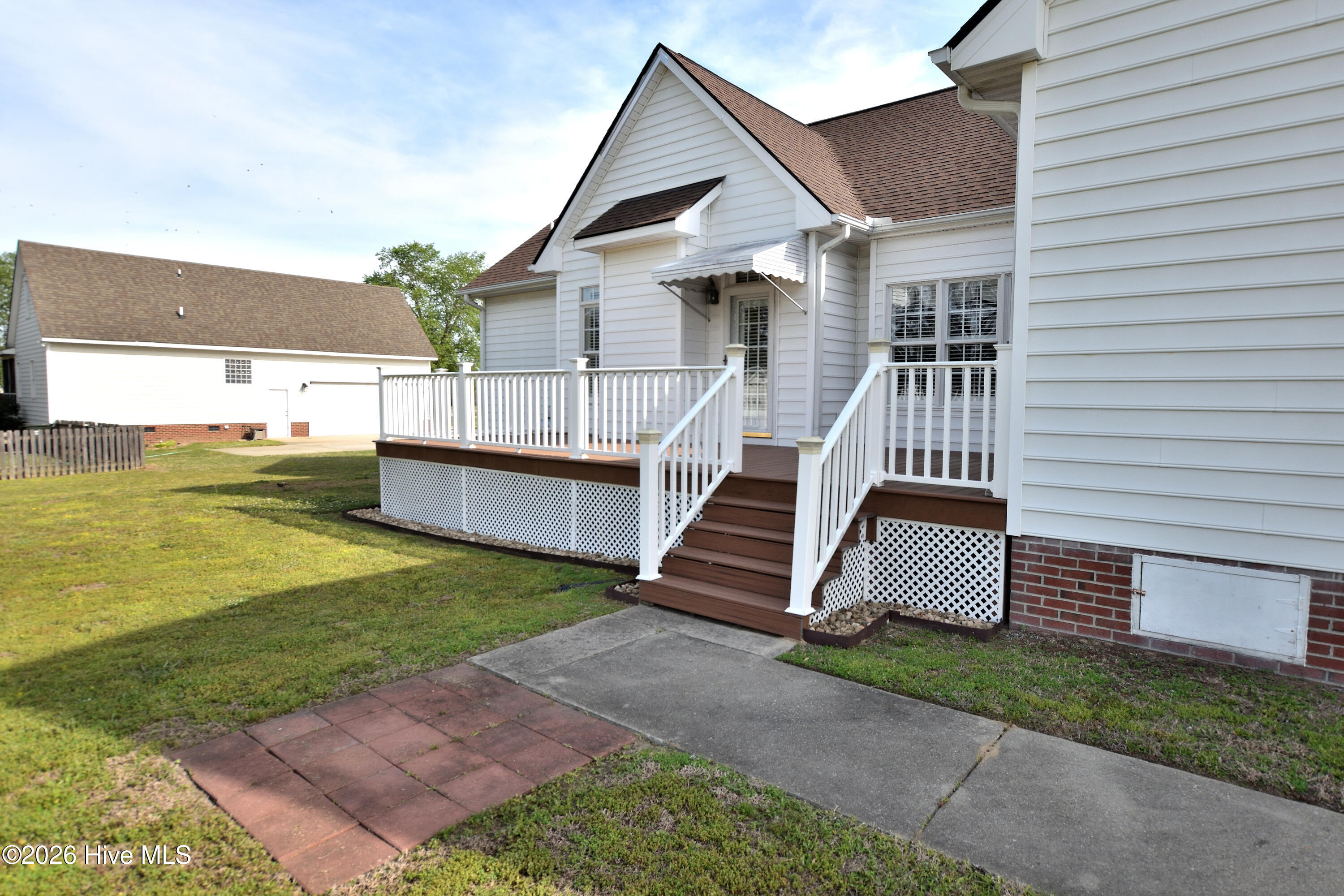 1484 Sarah Ruppert Road Nashville, NC 27856 - Photo 39 of 47 Back Deck