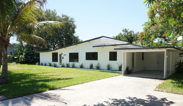 $639,000 | 310 Southwest 1st Avenue, Boynton Beach, FL 33435