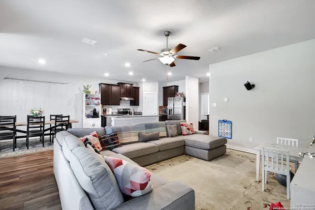 $324,999 | 6803 Emerald Valley, San Antonio, TX 78242