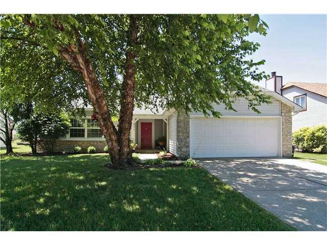 8576 Castle Farms Road Indianapolis, IN 46256 - Photo 1 of 15 Gallery Image 1
