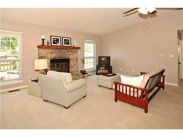 8576 Castle Farms Road Indianapolis, IN 46256 - Photo 4 of 15 Gallery Image 4