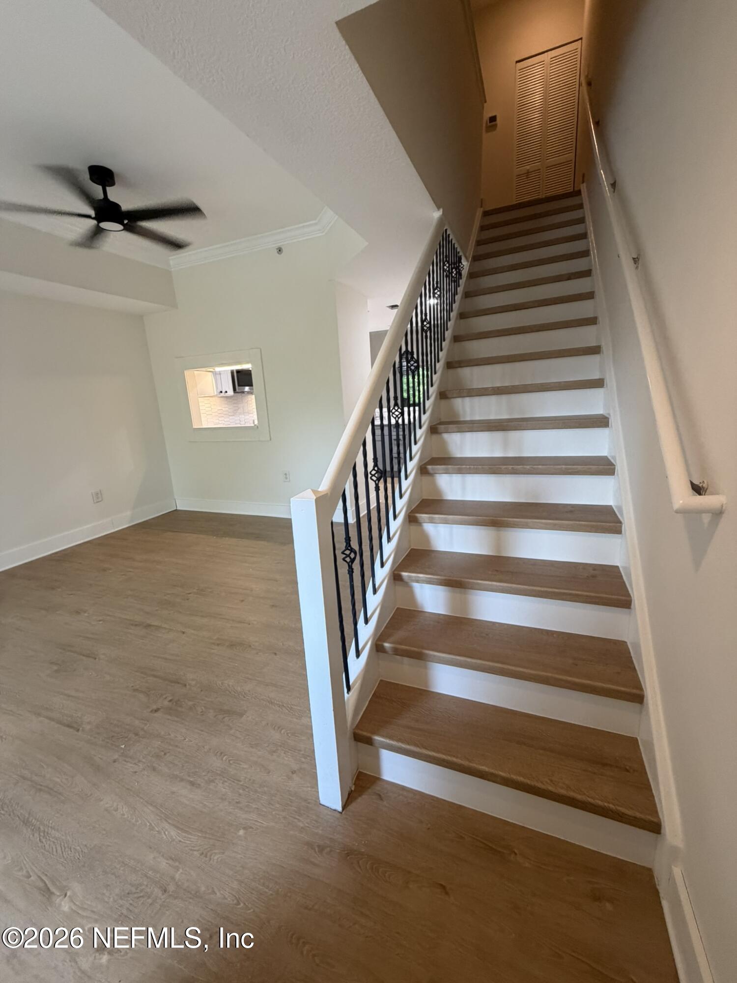 9745 Touchton Road, Unit 2324 Jacksonville, FL 32246 - Photo 12 of 41 Staircase