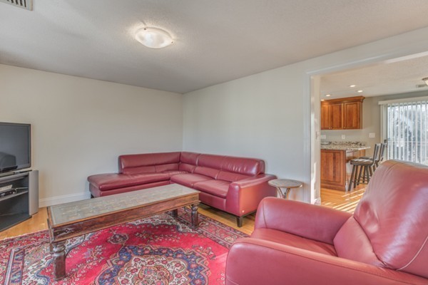 126 Hanscom Avenue Reading, MA 01867 - Photo 13 of 29
