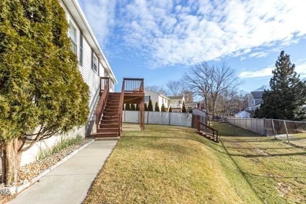 126 Hanscom Avenue Reading, MA 01867 - Photo 26 of 29