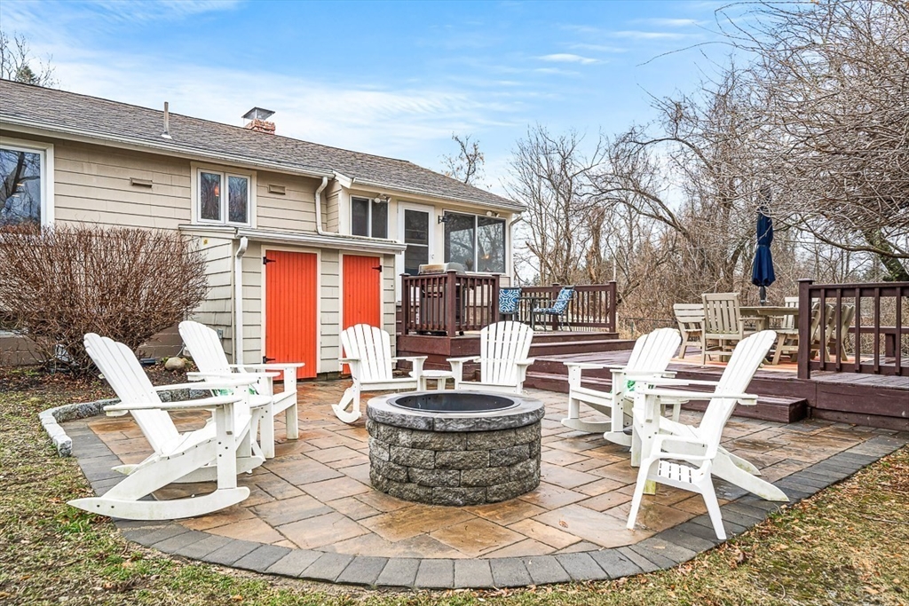 12 Hood Road Tewksbury, MA 01876 - Photo 5 of 38 Gallery Image 5