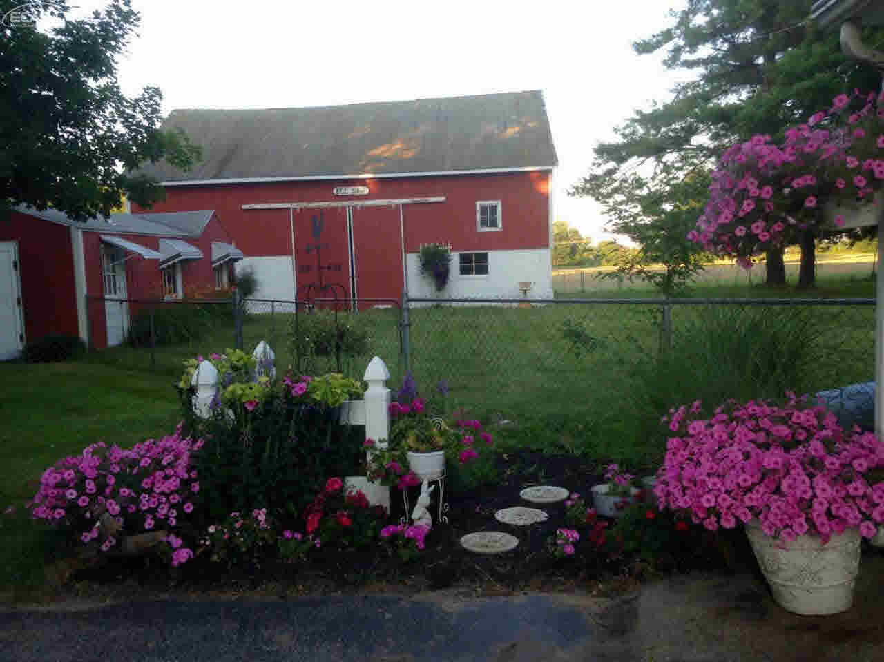 11228 North Center Road Clio, MI 48420 - Photo 29 of 48 21186297-28.JPG