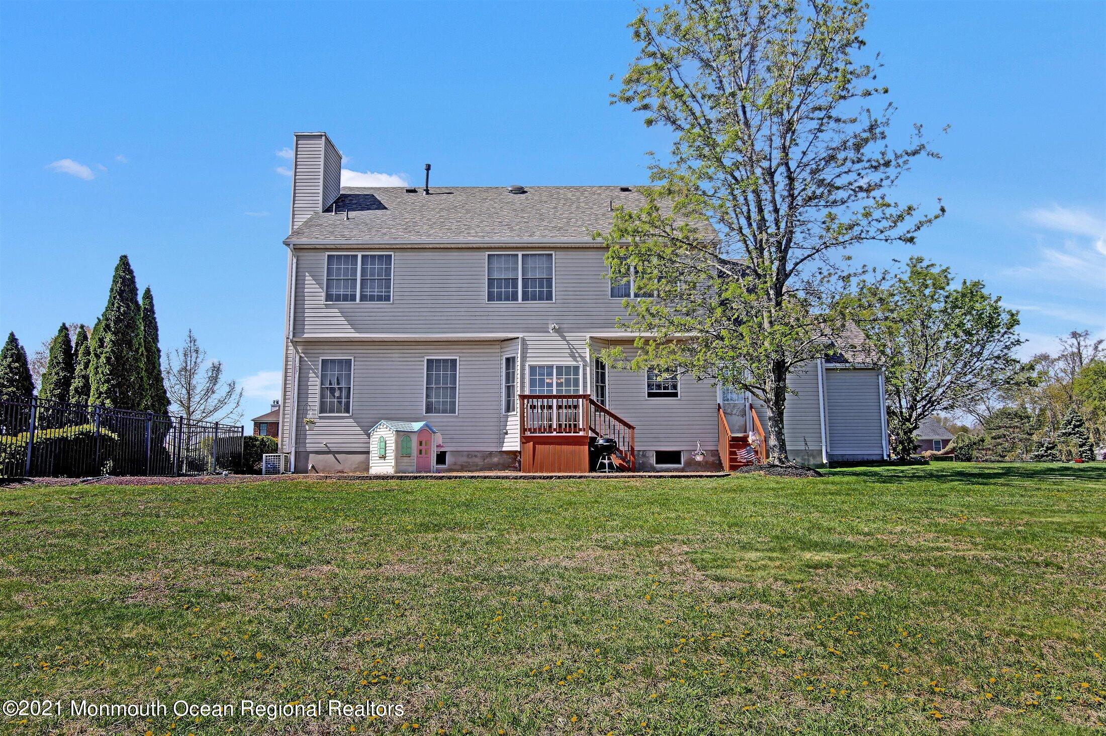 19 Leiden Road Freehold, NJ 07728 - Photo 22 of 25 Back of Home