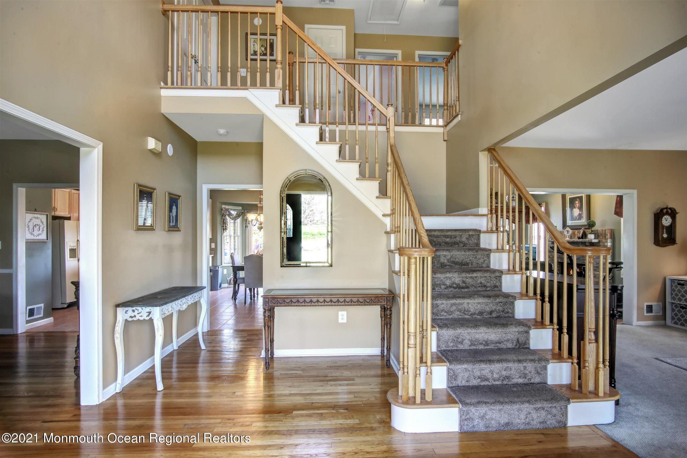 19 Leiden Road Freehold, NJ 07728 - Photo 6 of 25 Foyer