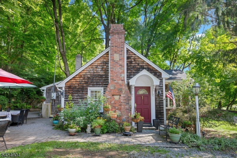 23 Combs Hollow Road Randolph, NJ 07945 - Photo 2 of 26 Gallery Image 2