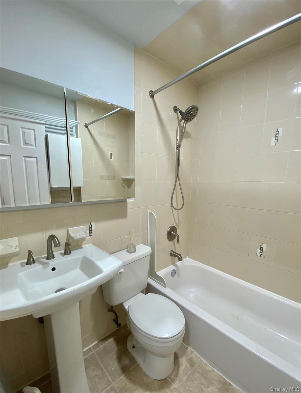 175 Beach 29th Street Queens, NY 11691 - Photo 15 of 19