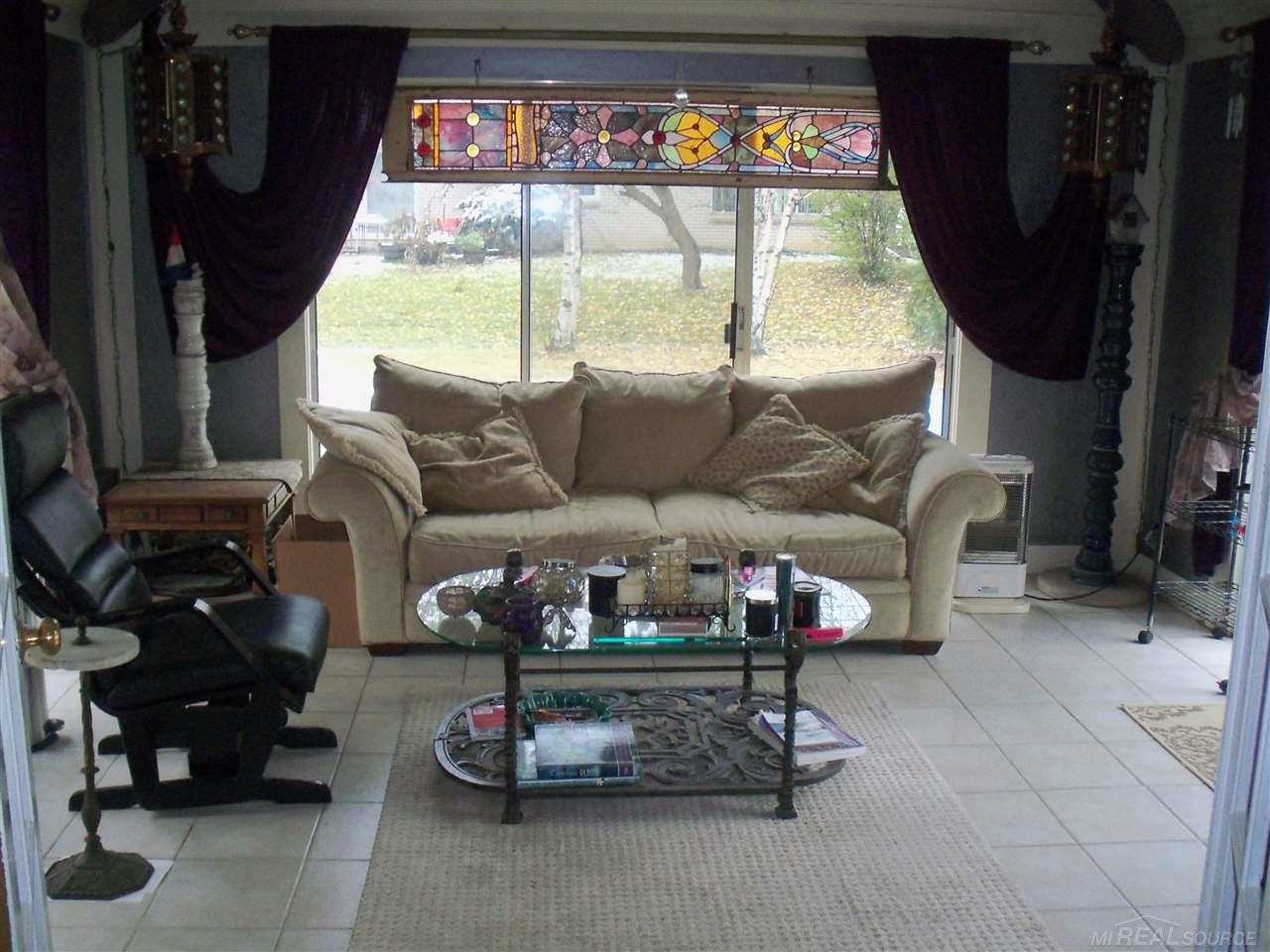 28846 Raleigh Road Farmington, MI 48336 - Photo 9 of 30 31370969-11.JPG