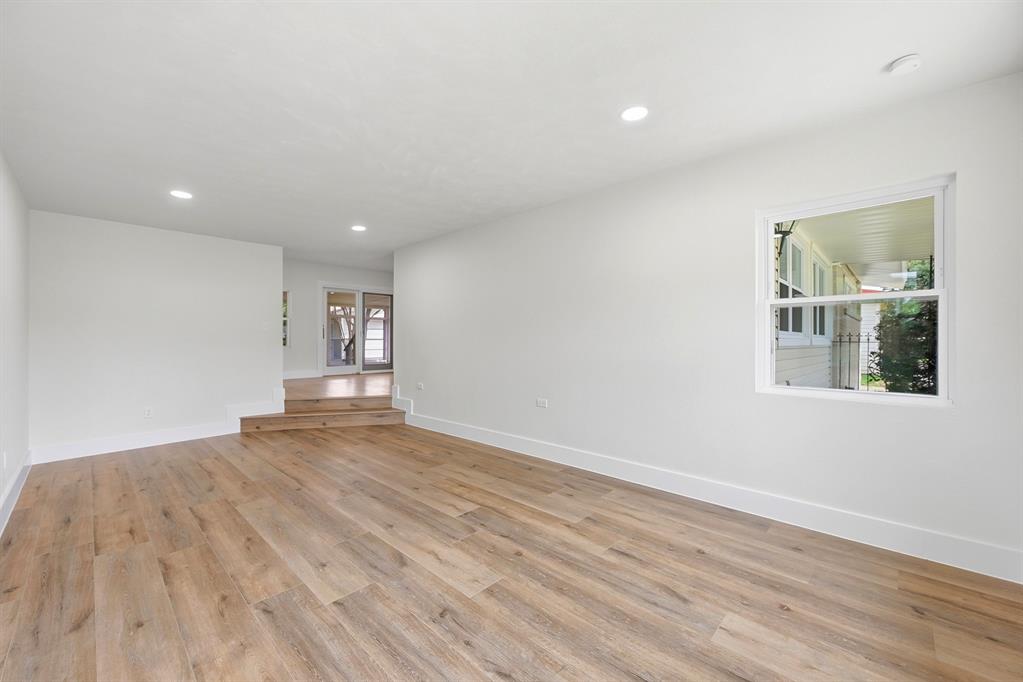 716 Pine Street Hurst, TX 76053 - Photo 25 of 35