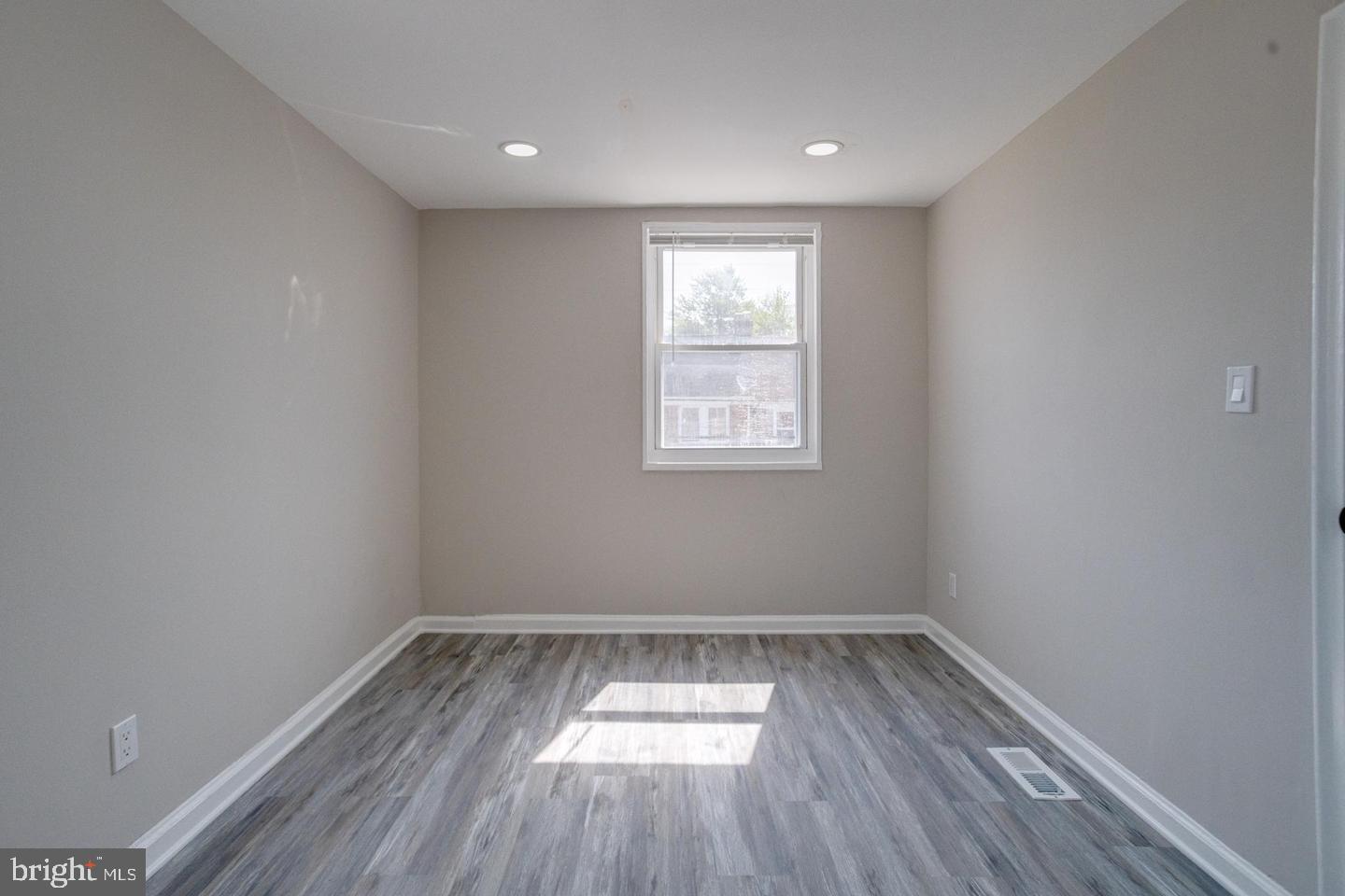 4100 Colborne Road Baltimore, MD 21229 - Photo 31 of 47 Gallery Image 31
