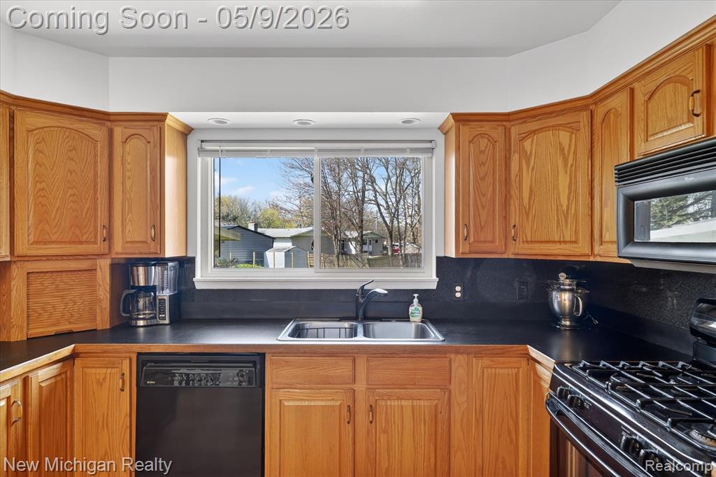 4291 Hallmark Court Flint, MI 48532 - Photo 13 of 51