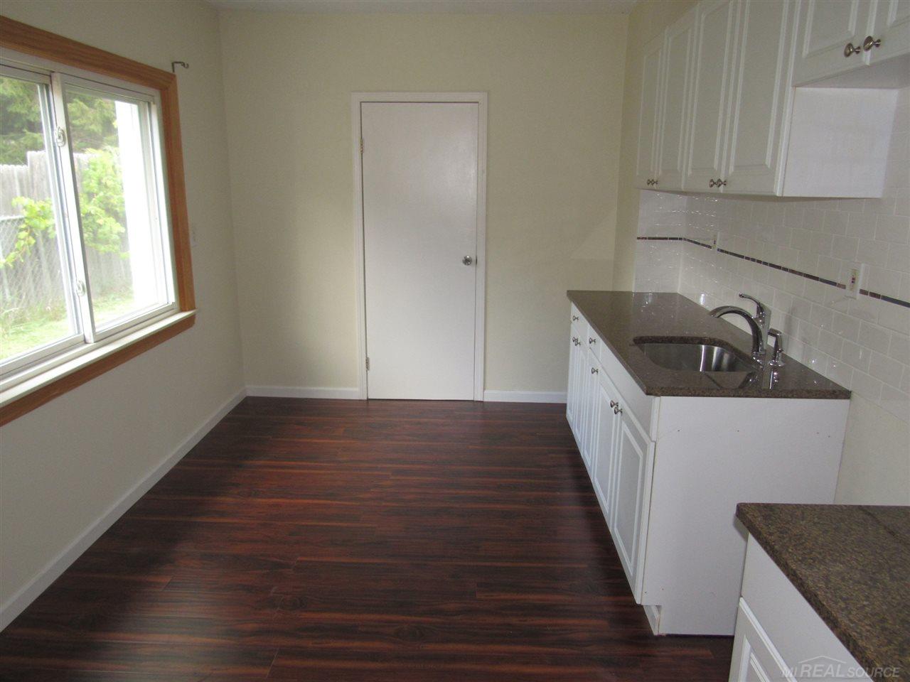 3854 Mapleleaf Road Waterford, MI 48328 - Photo 22 of 35 Gallery Image 22
