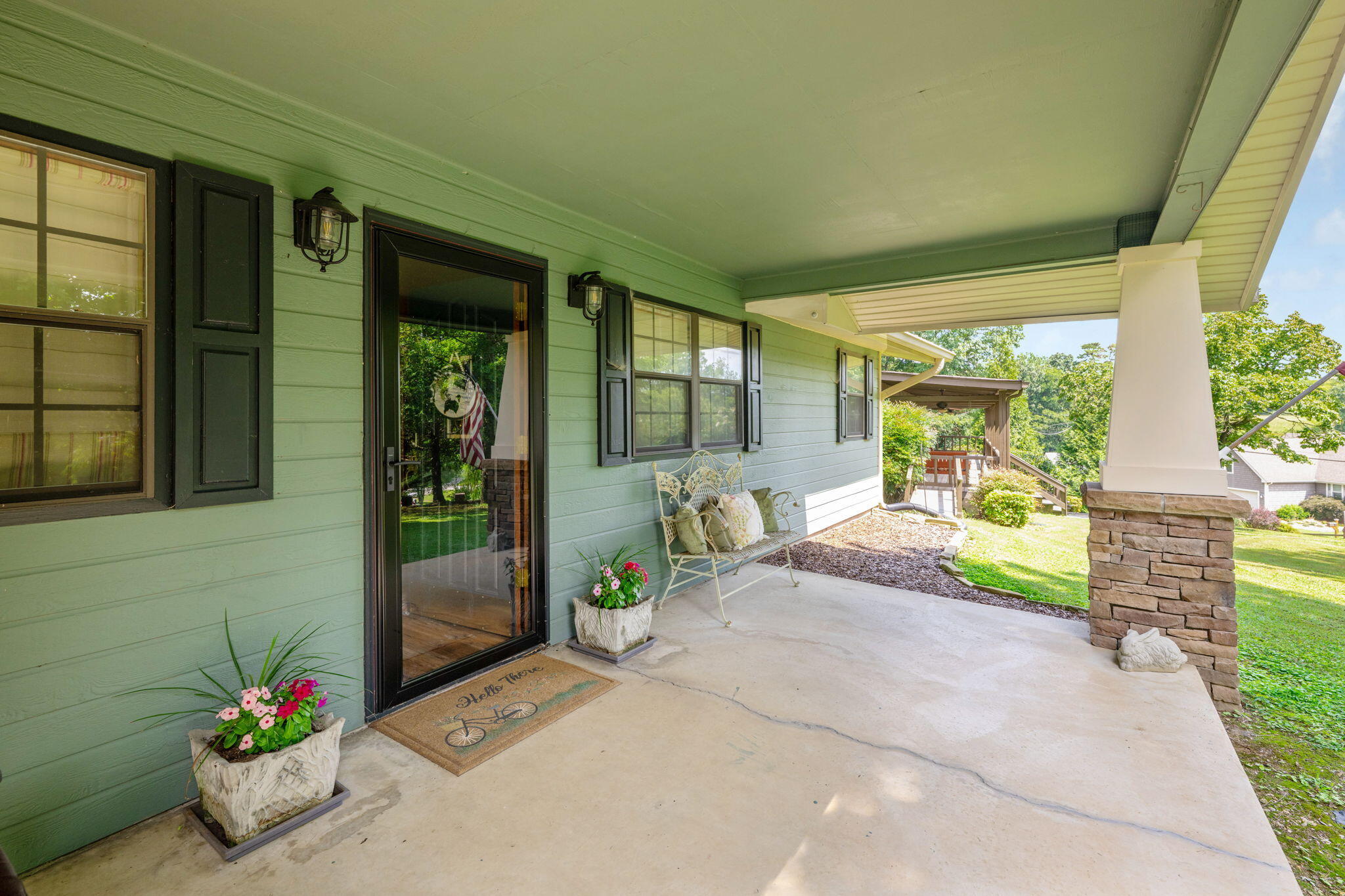 407 White Road Chattanooga, TN 37421 - Photo 35 of 64 Large front porch