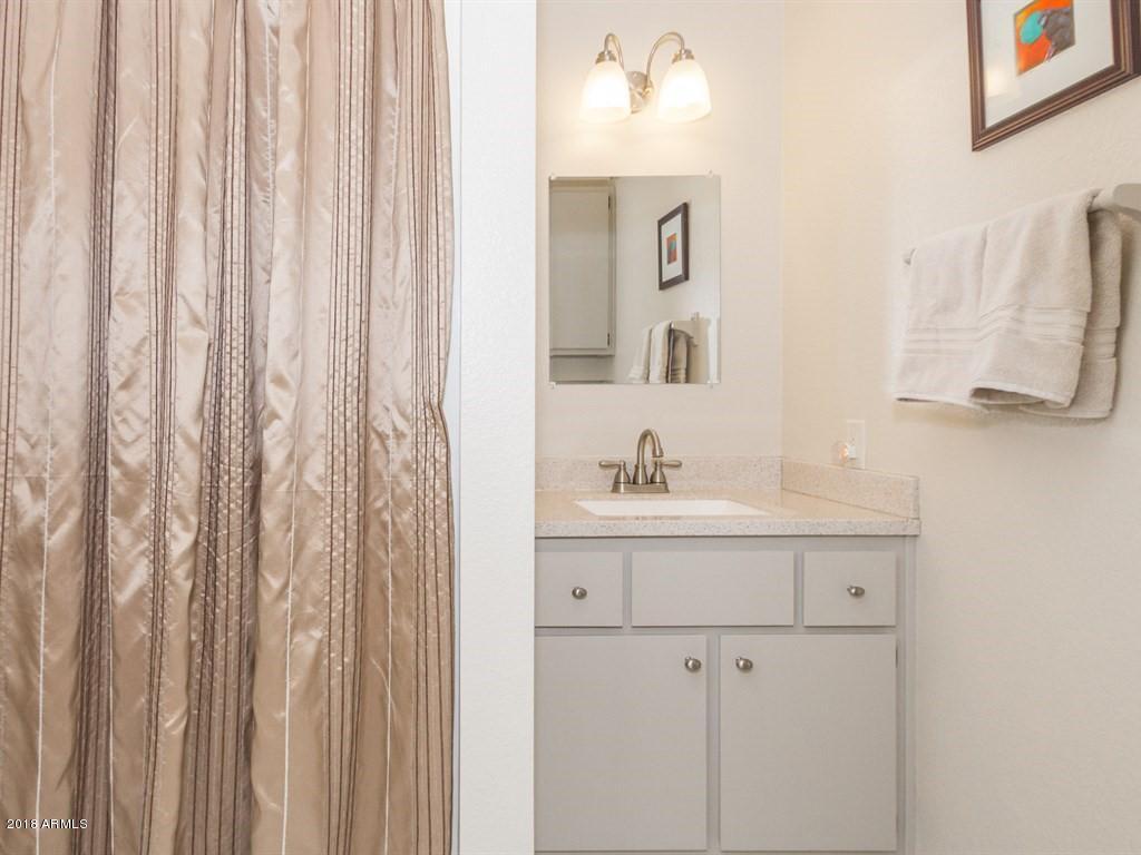 2479 Ridge Road Prescott, AZ 86301 - Photo 16 of 35 Guest Bathroom