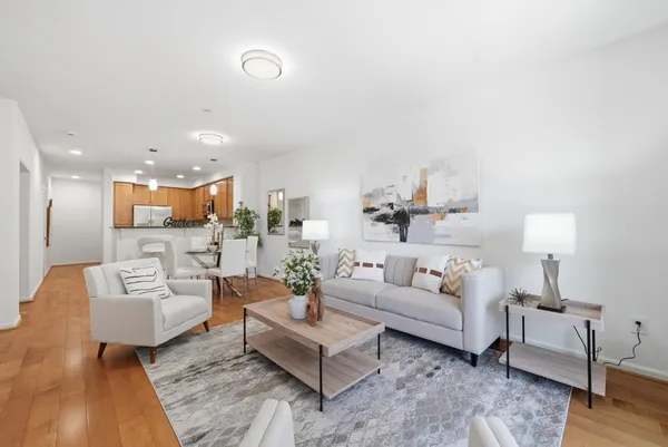 $970,000 | 1388 Broadway, Unit 285, Millbrae, CA 94030