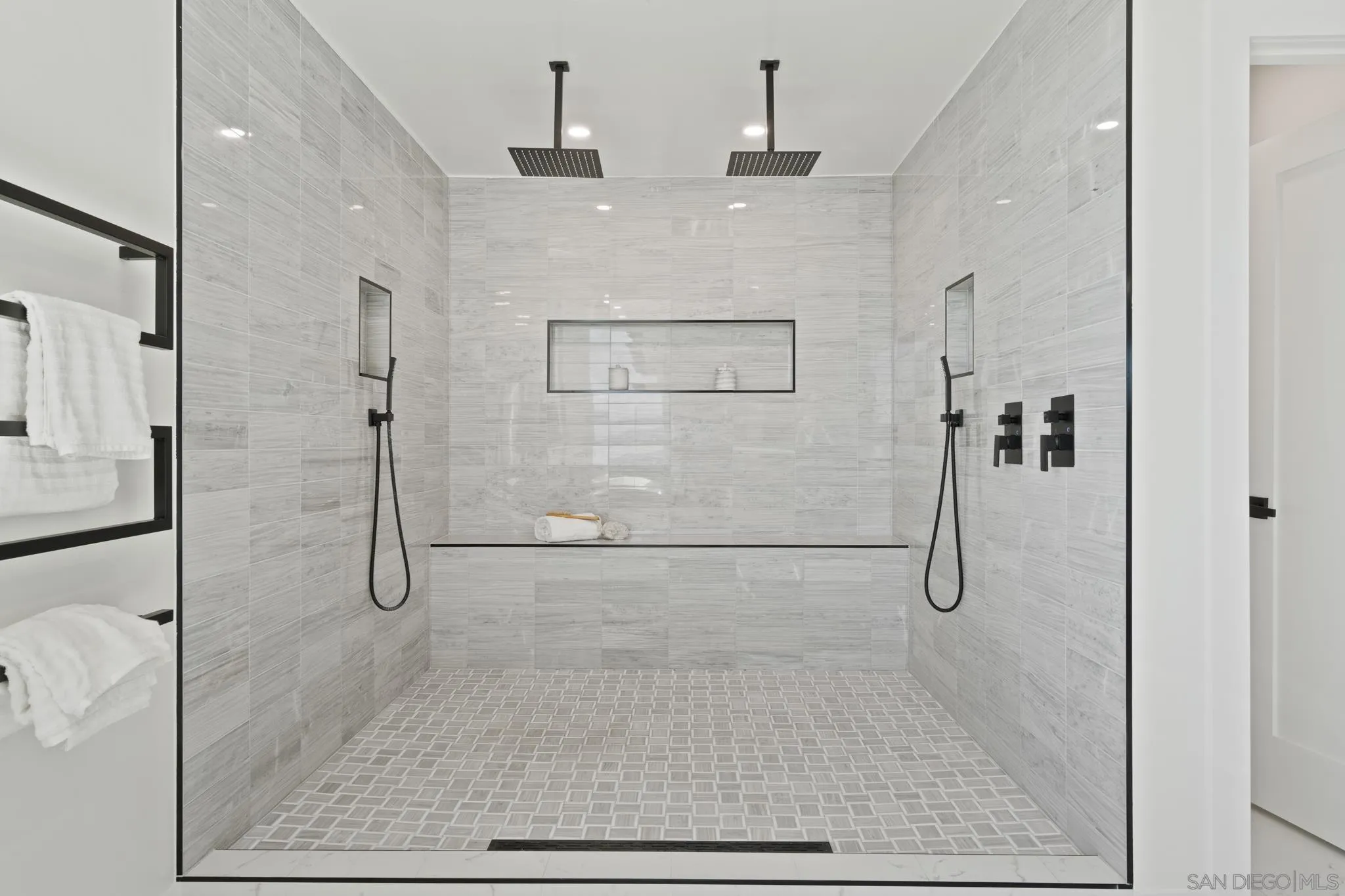 15486 Markar Road Poway, CA 92064 - Photo 23 of 63 a bathroom with a shower