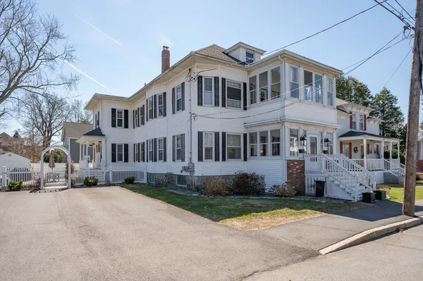 $895,000 | 234-236 Middlesex Street, North Andover, MA 01845