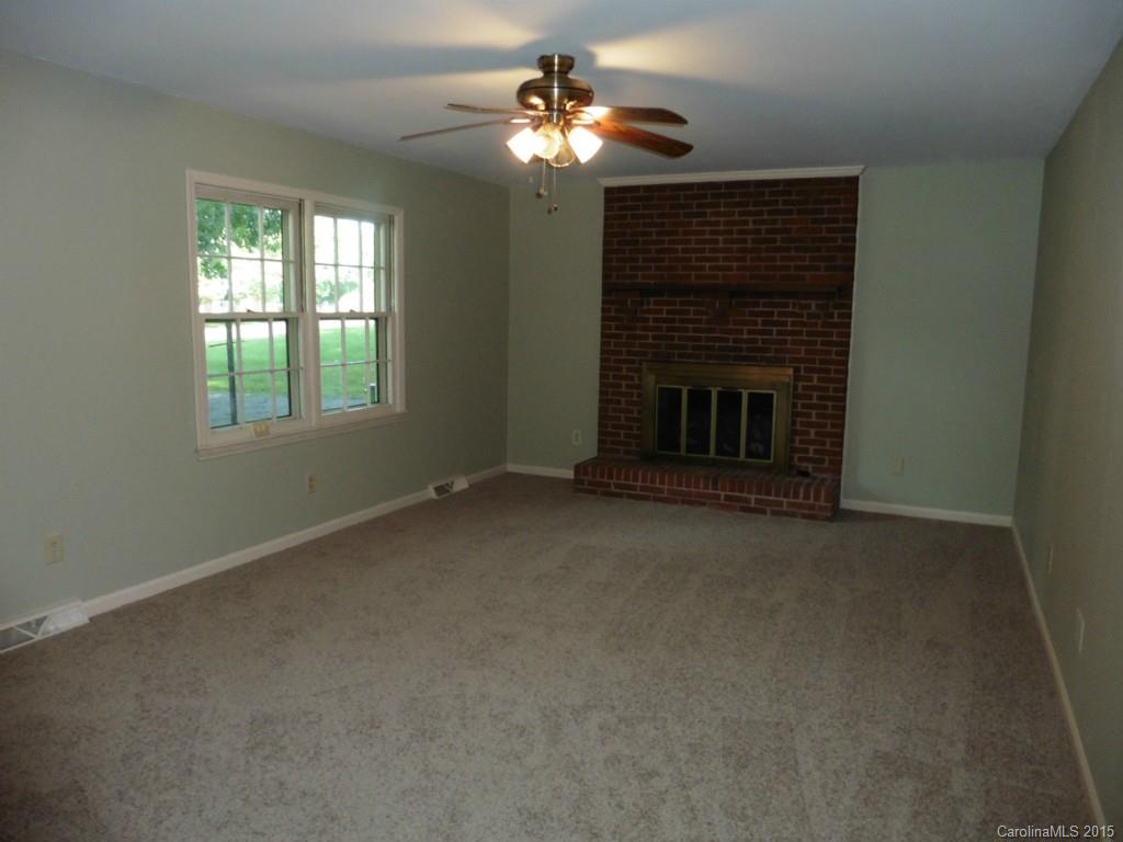 10319 Glenmac Road Charlotte, NC 28215 - Photo 5 of 9 Gallery Image 5