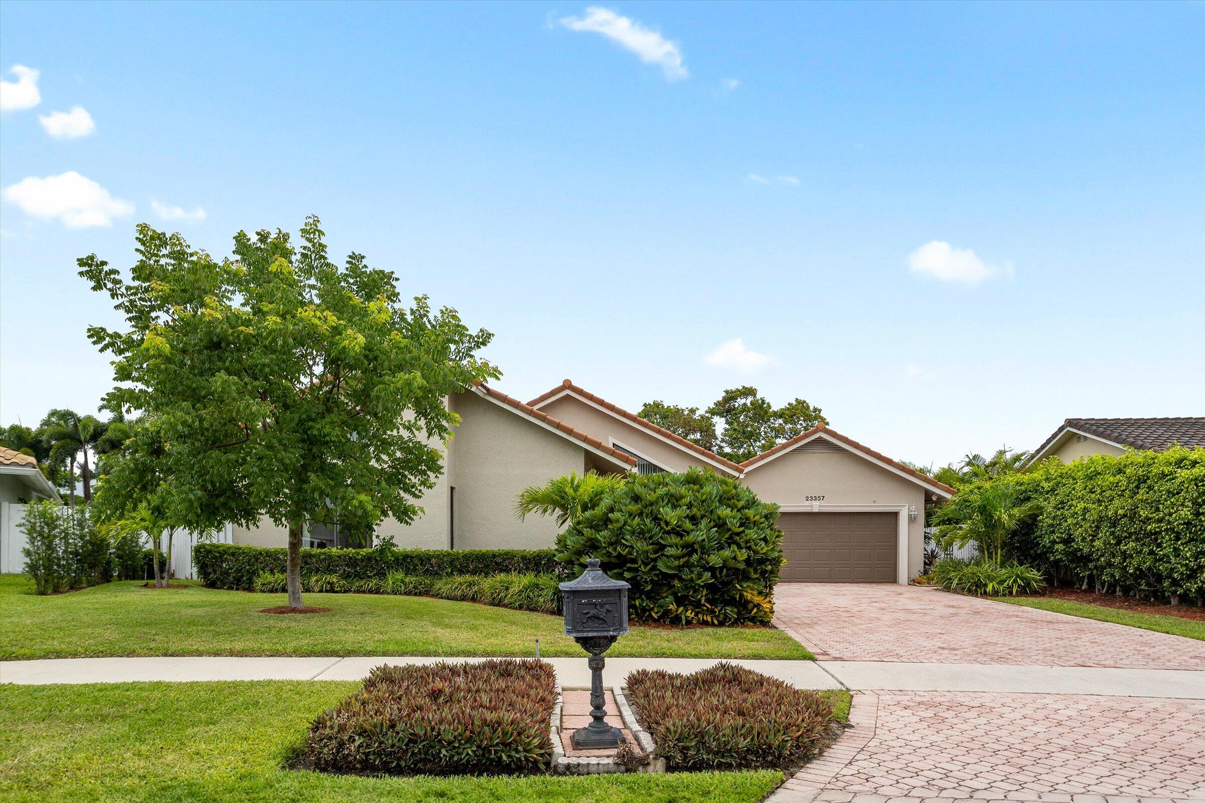 23357 Lago Mar Circle Boca Raton, FL 33433 - Photo 3 of 44 Front of house