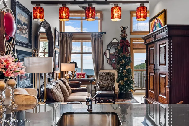 $999,800 | 124 Village Lane, Unit 108, Sandpoint, ID 83864