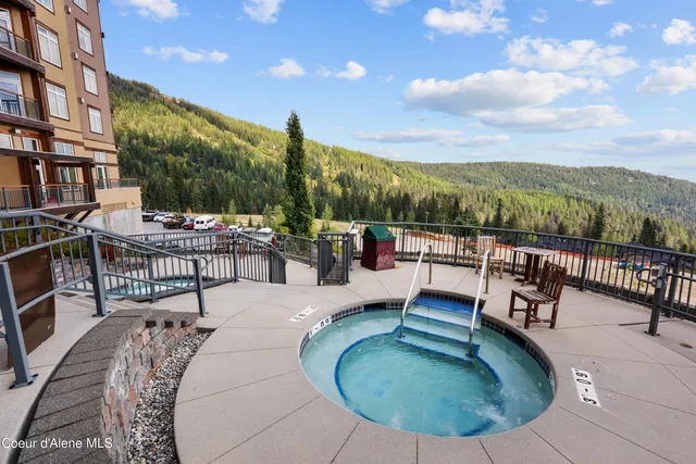 $999,800 | 124 Village Lane, Unit 108, Sandpoint, ID 83864