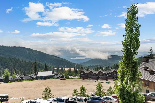 $999,800 | 124 Village Lane, Unit 108, Sandpoint, ID 83864
