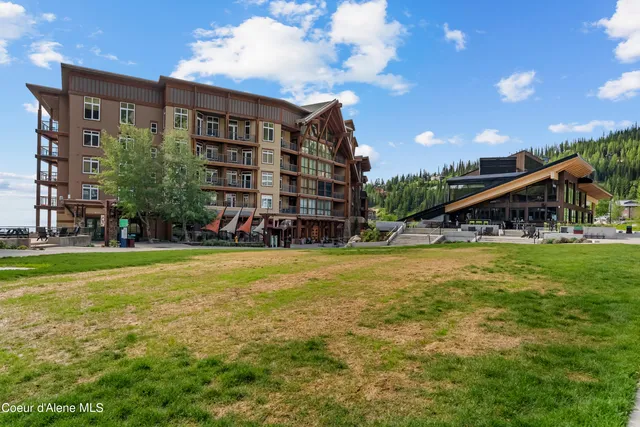 $999,800 | 124 Village Lane, Unit 108, Sandpoint, ID 83864
