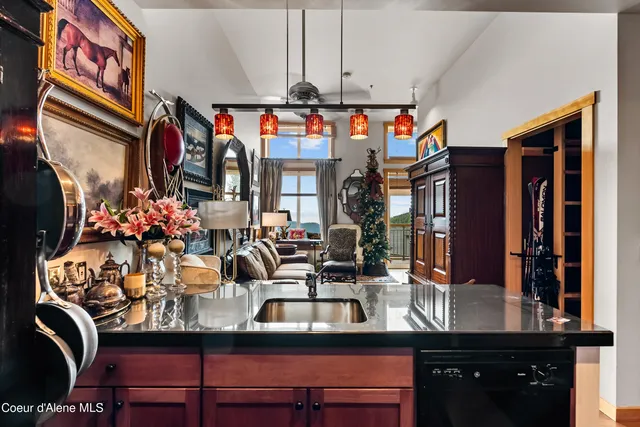 $999,800 | 124 Village Lane, Unit 108, Sandpoint, ID 83864
