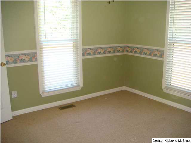102 Hill Street Alabaster, AL 35007 - Photo 10 of 22
